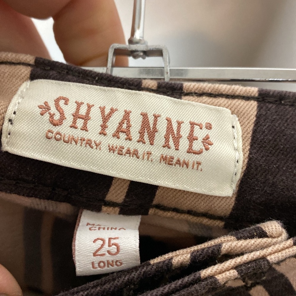 Shyanne striped flare leg pants - Picture 4 of 6